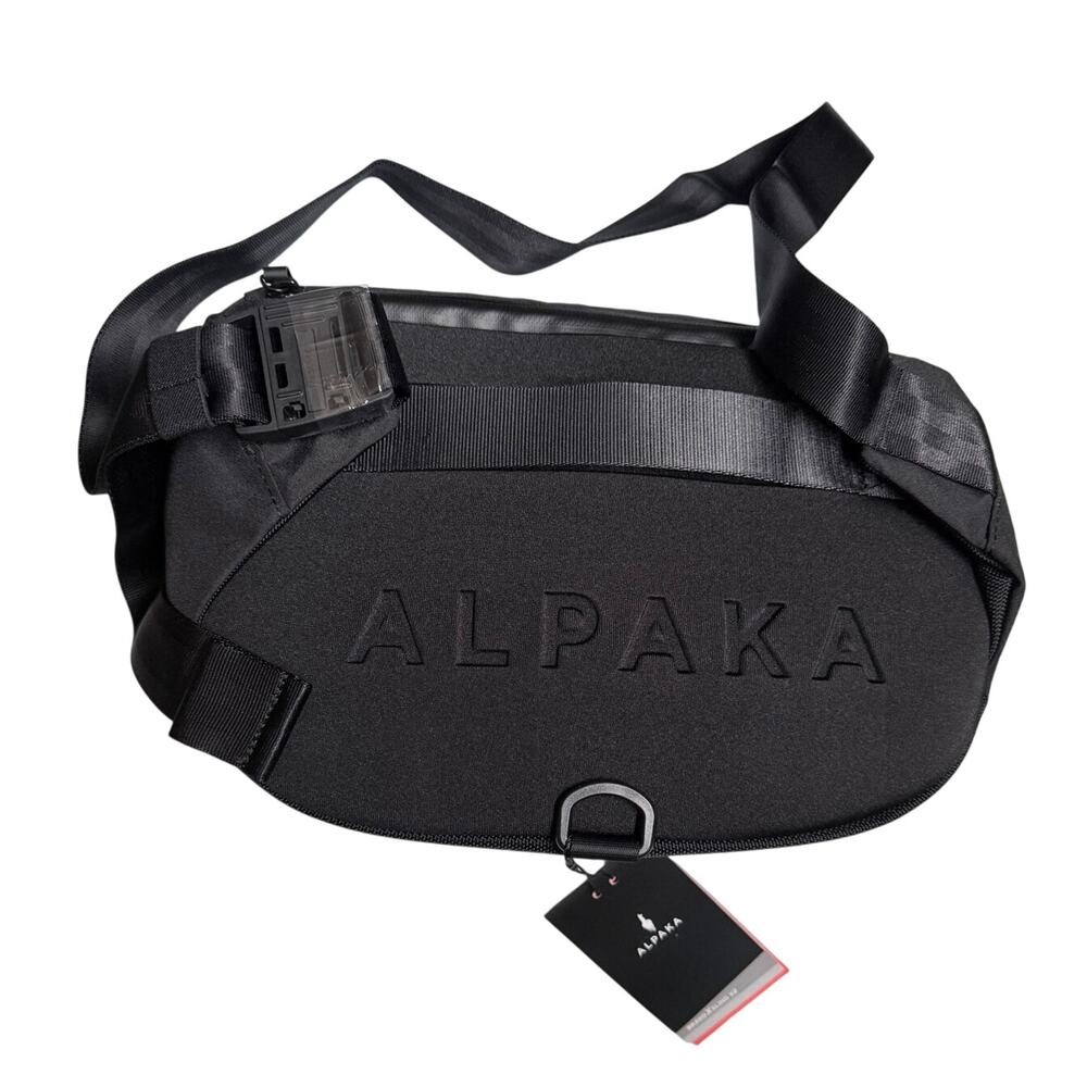 Alpaka Bravo X Sling V2 Axogrid 300D Men’s travel bag w/charging port NWT - Picture 3 of 6